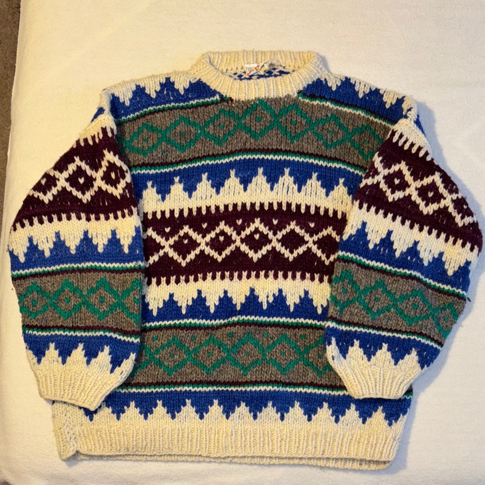 Rey Wear 100% Wool Multicolor Patterned Men's Sweater made in Ecuador